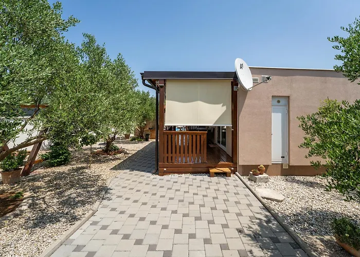 Mobile House F&l Biograd Na Moru