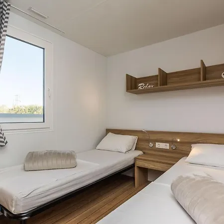 Mobile House F&l Holiday home Biograd Na Moru
