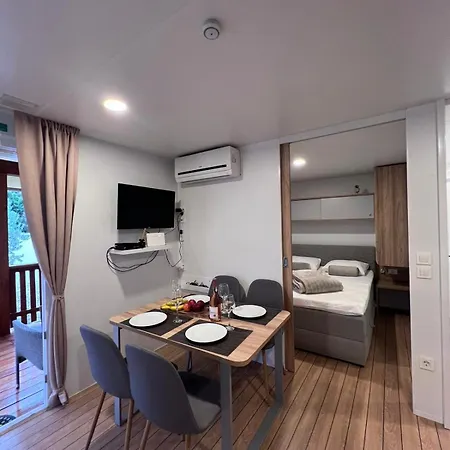Mobile House F&l Holiday home Biograd Na Moru