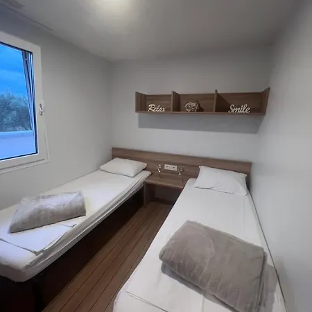 Mobile House F&l Biograd Na Moru