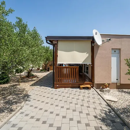 Mobile House F&l Биоград-на-Мору